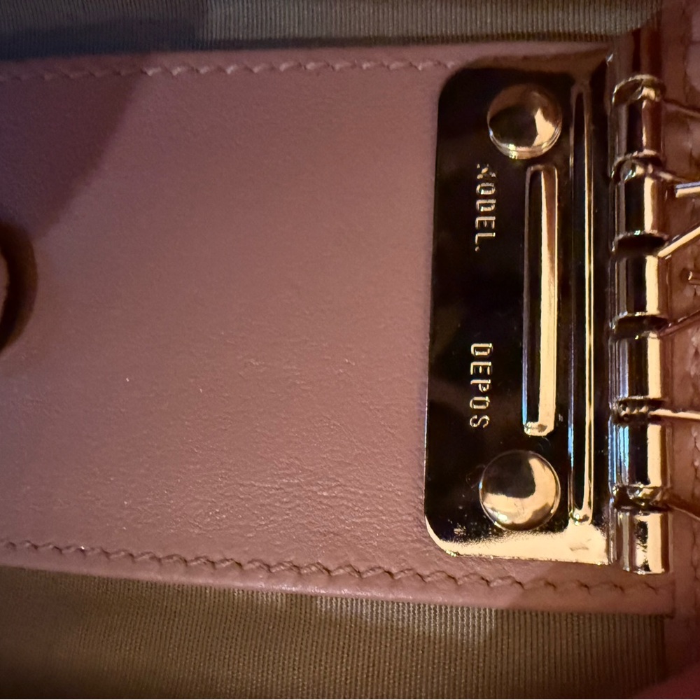 Jimmy Choo Blush Star-Studded Card/Keychain holder - Picture 4 of 7
